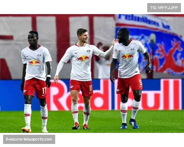 莱比锡红牛阵型切换复盘：352与433灵活转换的战术优势